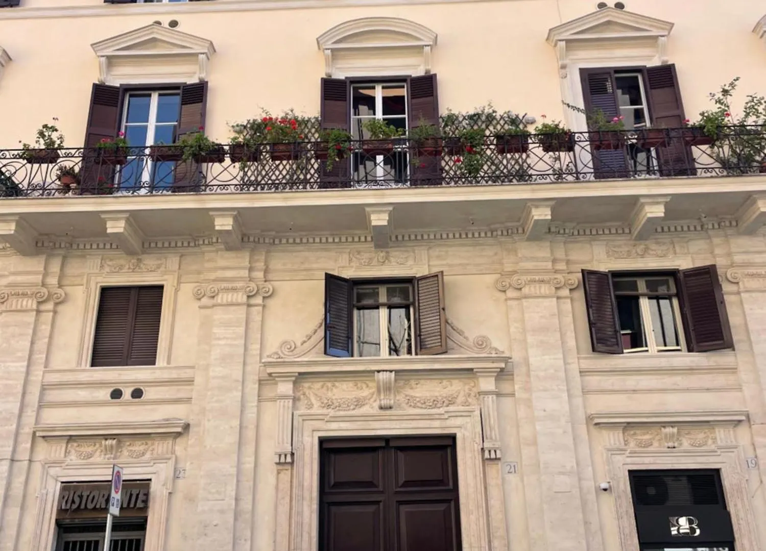 Stunning 1Br, 2Bath Apartment In The Heart Of Rome 6C 0*,